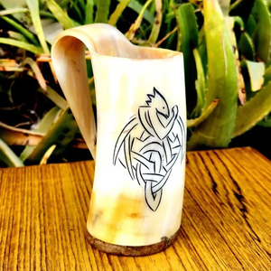 Mug en corne naturelle fait à la main, design vintage et personnalisé, écologique, 500 ml, vaisselle en PC pour le café et les fêtes, taille personnalisable - Product Image 1