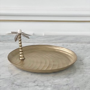 Plateau et plateau à chocolat et à desserts en laiton plaqué or Plateau en métal au design sûr pour les aliments Plat en métal pour restaurants et hôtels - Product Image 2