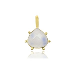 Arco Iris piedra lunar 925 colgante de plata esterlina-piedra preciosa en forma de corazón facetado, conjunto de bisel hecho a mano diseño elegante joyería de mujer - Product Image 1
