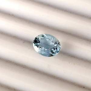 Pierre d'aigue-marine naturelle certifiée de qualité supérieure de 5x7mm à facettes de forme ovale coupée en vrac pour la fabrication de bagues de bijoux - Product Image 2