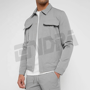 Ensemble de jogging durable avec logo personnalisé pour homme Survêtement cargo tendance avec tissu écologique Coupe moderne Style inspiré de la mode - Product Image 6