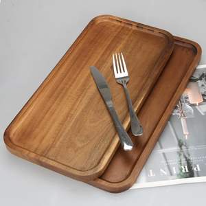 Plateau de service en bois d'inspiration vintage pour les amateurs de décoration rustique pour servir des collations, des cocktails au café avec un attrait intemporel - Product Image 2