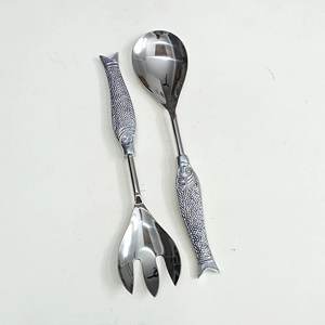 Serveur de salade à la mode avec poignée en résine orange Ensemble de serveurs de salade de couleur dorée en acier inoxydable pour mariage et fête - Product Image 5