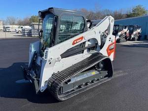 รถตักล้อยาง Bobcats T770 แบบไฮดรอลิก สำหรับเครื่องยนต์ น้ำหนักใช้งาน 3 ตัน มอเตอร์ น้ำหนัก 500 กก. 700 กก.  กำลังยก  ขาย - Product Image 2
