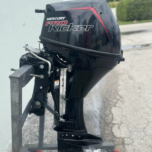 Moteur hors-bord MERC-URY 9.9HP PRO Kicker 4 temps modèle 2016 - Product Image 1