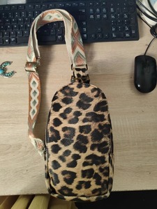 กระเป๋าสะพายคาดลำตัวหนังคุณภาพสูงแบบปรับได้สำหรับทุกๆวันกระเป๋าแบบคลาสสิก - Product Image 5