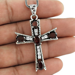 Nueva llegada diseño de lujo rojo granate blanco Cubic Zirconia 925 plata esterlina Cruz colgante hecho a mano joyería fabricante India - Product Image 1