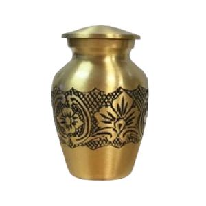 Urnes de souvenir de crémation en laiton de haute qualité avec gravure couleur or et noir fini pour l'approvisionnement funéraire des cendres humaines - Product Image 6