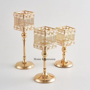 Recién llegado, juego de aspecto lujoso de 3, decoración de mesita de noche de aluminio fundido chapado en oro de alto grado y candelabros centrales - Product Image 1