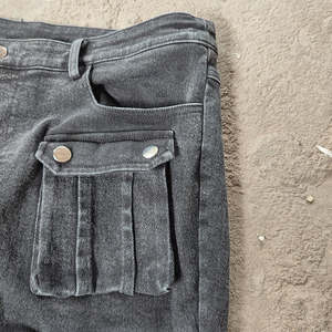 Jeans Cargo Holgados de Mezclilla Ajustados con Múltiples Bolsillos Estilo Urbano Desgastado para Hombre, Venta al Por Mayor Personalizada - Product Image 5