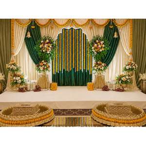 เวทีพิธีวัตนาสุดหรูทันสมัยพร้อมอ่างไฟเบอร์กลาสสีทองรูปทรงดอกไม้ขนาดใหญ่สำหรับธีมฮัลดี พร้อมเก้าอี้ - Product Image 1