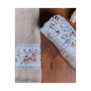 Ensembles de serviettes de bain de golf en pur coton 100% super mélangé personnalisés du fournisseur indien Tissu éponge uni confortable à séchage rapide - Product Image 4