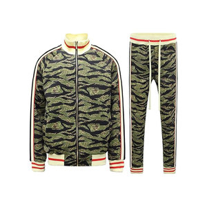 Conjunto Deportivo Personalizado con Logotipo 2 en 1, Ecológico, Talla Grande, Unisex, para Correr, Chándal de Fútbol, Sudadera con Capucha de Forro Polar para Invierno - Product Image 1