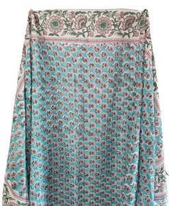 Pareo de Algodón 100% con Estampado Floral Indio Hecho a Mano, Cubierta de Bikini para Mujer, Talla - 44 pulgadas X 72 pulgadas - Product Image 2