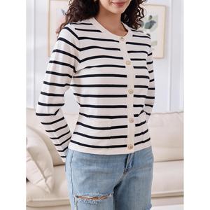 Cardigan décontracté pour femme à manches longues et col rond avec boutons, design simple pour l'automne et l'hiver - Product Image 3