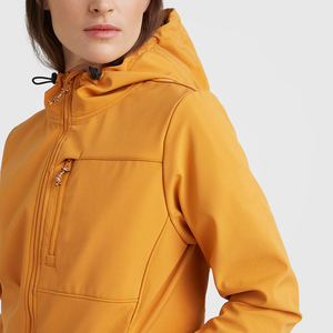 Chaquetas de concha blanda de caballo de invierno de buena calidad, chaqueta con aislamiento de logotipo impreso personalizado, chaqueta Softshell Core para mujer - Product Image 6