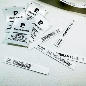 ป้ายผ้า TPU สำหรับซักเสื้อผ้า TPU ริบบิ้นผ้าฝ้ายสีขาวตัดด้วยความร้อนทรงสี่เหลี่ยมแบบสั่งทำสำหรับเสื้อผ้ากระเป๋ารองเท้า-ธงดิจิทัล - Product Image 4