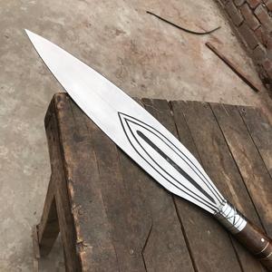 Hacha de Mano Forjada a Mano con Hoja de Acero con Alto Contenido de Carbono, Mango de Madera de Palisandro, Lista para el Combate, Lanza Medieval de Grado Industrial de 4 1/2 Pulgadas - Product Image 5