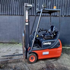 Montacargas Eléctrico Hidráulico Usado con Capacidad de Carga de 2-3 Toneladas, Batería de Litio, Altura de Elevación de 4500 mm, Certificación CE, en Venta - Product Image 1