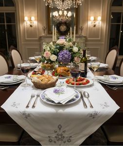 Vente en gros personnalisé Hortensia violet brodé en coton Serviette en tissu Ajouré Dîner Serviette Mariage Maison Restaurant Vacances Utilisation - Product Image 6