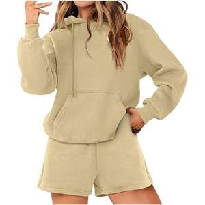 Conjunto de sudadera con capucha y pantalones cortos de mezcla de algodón para mujer Traje de salón acogedor adecuado para relajarse y Deportes - Product Image 3
