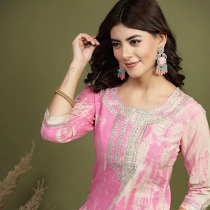 Kurtis de Algodón Rosa para Mujer con Estampado Digital y Bordados, Conjuntos Modernos de Diseño Casual para Oficina, Venta al Por Mayor - Product Image 1
