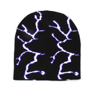 Gorro de Punto Elástico Jacquard con Diseño de Personajes de Moda OEM, Gorro de Invierno Y2K Personalizado, 100% Acrílico, con Botón, de Fábrica a Bajo Precio - Product Image 1