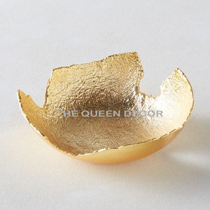 Bol décoratif en métal en aluminium de conception de feuille de fantaisie superbe luxueuse forme ronde japonais de finition d'or - Product Image 2