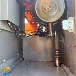 Excavatrice sur chenilles hydraulique Hitachi ZX240 de fabrication japonaise en stock, excavatrice d'occasion populaire à vendre - Product Image 4