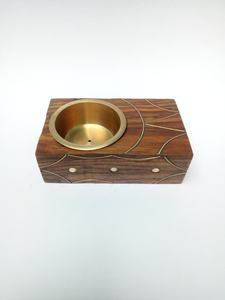 Quemador de Incienso de Sándalo Hecho a Mano con Recipiente Interior de Metal, Soporte Decorativo Aromático para Mesa, para Uso en el Hogar, Decoración del Hogar, Ramadán - Product Image 4