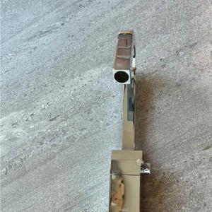 Robinet de lavabo moderne Nobili Qube, en laiton chromé, design carré, levier unique, disque en céramique, avec aérateur - Product Image 3