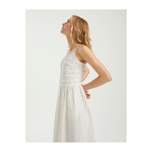 Vestido Casual de Mezcla de Algodón BGN con Detalles de Botones Modelo S23D145 - Product Image 5