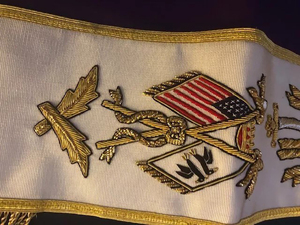 สายสะพายอิฐหรูหราพร้อมตัวเลือกการปักที่มีคุณภาพสูงผ้าคาดเอวเย็บด้วยมือคุณภาพสูง - Product Image 3