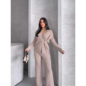 Conjunto de Punto con Detalle de Botones para Mujer 1565 - Atuendo de Suéter Cómodo y Elegante - Product Image 5