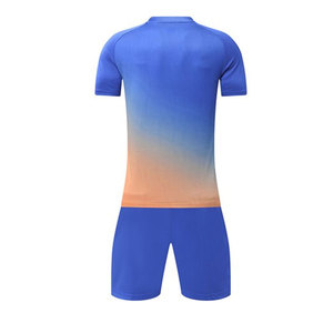 Uniforme de Fútbol para Hombre, Diseño Personalizado de Última Generación del Fabricante, Transpirable, de Secado Rápido, Cuello Redondo, Premium, 100% Poliéster - Product Image 2