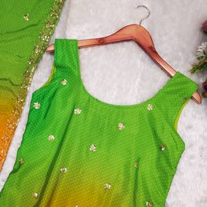 Tenue de fête et de mariage de style Bollywood Salwar Kameez en soie brodée verte et jaune pour femme avec vêtements ethniques indiens Dupatta - Product Image 6