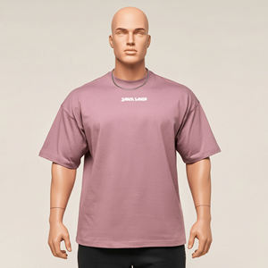 T-shirt surdimensionné rose poudré pour homme, imprimé sur la poitrine, col rond, manches courtes - Product Image 1