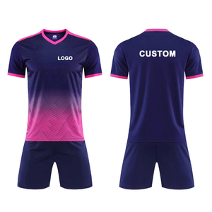 ชุดฟุตบอลชายเสื้อและกางเกงขาสั้นผ้าระบายอากาศได้อย่างรวดเร็วชุดฟุตบอลที่กำหนดเองสำหรับการฝึกอบรมทีมและชุดกีฬา - Product Image 1