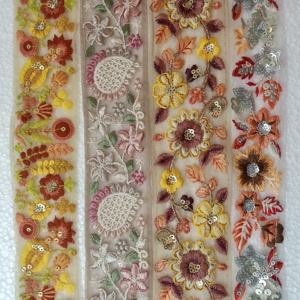 Fleurs sur mesure brodées de plusieurs manières de couleur dans des conceptions ethniques à des fins diverses dans différentes tailles - Product Image 2