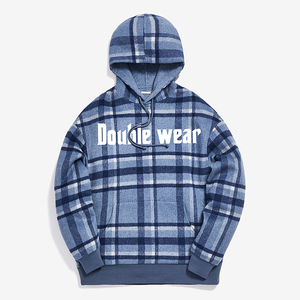 Sudadera con capucha de tela cálida para hombre de invierno con bolsillos laterales con cremallera y capucha con cordón ajustable para un almacenamiento seguro y un ajuste personalizado - Product Image 3