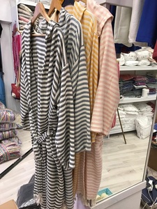 Serviette de plage en coton/polyester turc authentique 'Ponpon I' Antimicrobien à séchage rapide Nouveauté Hammam Peshtemal Everyday - Product Image 5