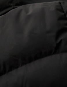 Dernière conception de veste bouffante à capuche rembourrée noire avec logo personnalisé pour femmes coupe-vent en polyester veste à bulles d'hiver pour femmes - Product Image 6