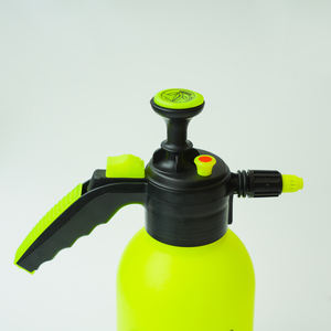 Arrosoir en plastique HDPE 2L de haute qualité avec marquage de niveau Logo personnalisé de l'usine du Vietnam Grande capacité - Product Image 3