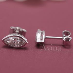 Boucles d'oreilles clous en diamant de laboratoire certifié IGI, taille marquise, serties clos en or 18 carats, style minimaliste, cadeau idéal pour mariage et anniversaire - Product Image 2