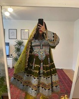 Robe traditionnelle afghane pour femmes, broderie artisanale, tissu en velours velouté, design classique de pièces de monnaie anciennes, dentelle, fermeture éclair