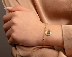 Pulsera con Disco de Letra Inicial, Joyería Personalizada para Mujer y Hombre, Elegante para Uso Diario, Regalo, Accesorio de Moda, Producto de Lujo, Oro 925 - Product Image 1
