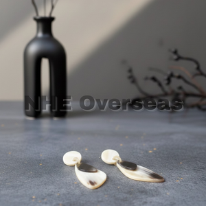 Pendientes Hechos a Mano con Cuerno de Búfalo |   Joyería de Moda Ecológica y Orgánica para Mujeres y Niñas |   Elaborado por NHE Overseas - Product Image 1