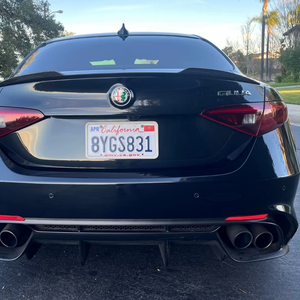 Alfa Romeo Giulia Quadrifoglio 2018 Usado en Buen Estado, Motor V6 Biturbo de 505 CV - Product Image 1