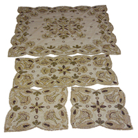 Ensemble de nappes et chemins de table carrés personnalisés en organza brodé floral fait main 100x100cm – Élégant et jetable pour la salle à manger