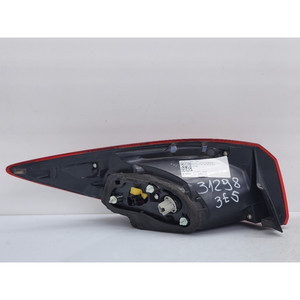 Feu arrière LED STOP droit MAZDA 3 Série BLF151150B S5Y5 (13>) - Product Image 4